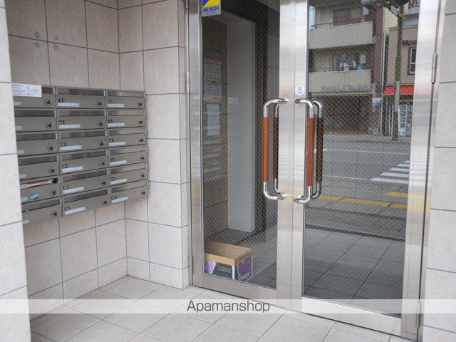 アーバンコート本荘の玄関写真