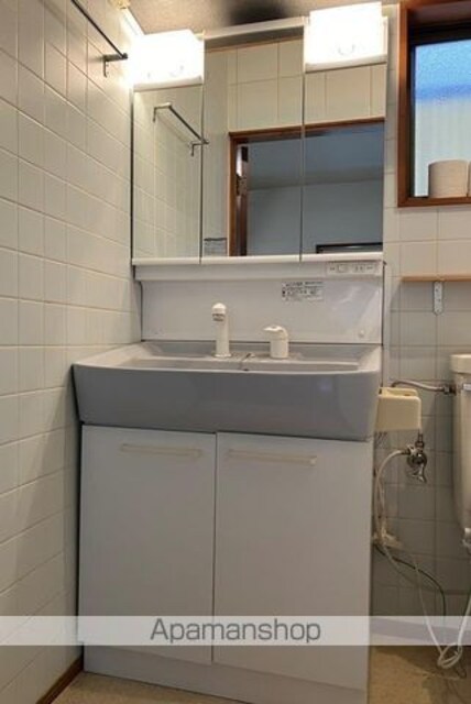 桜上水戸建[2LDK/67.45m2]の洗面所