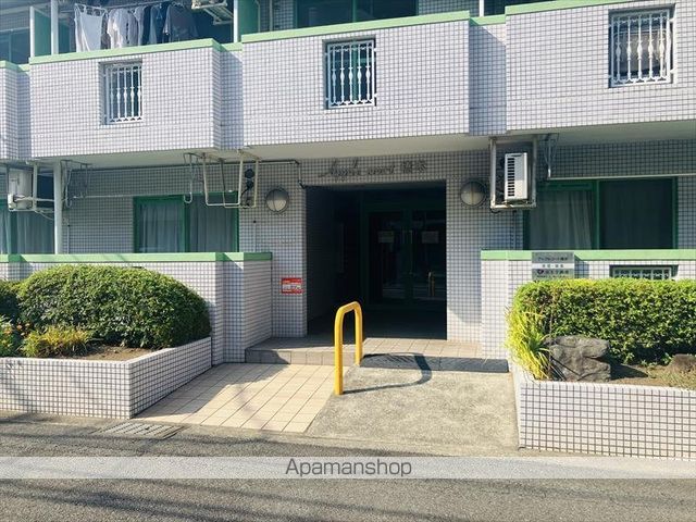 アップルコート橋本の玄関写真