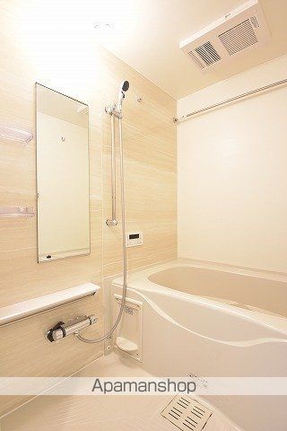 ヴィクトワールIIの内装写真