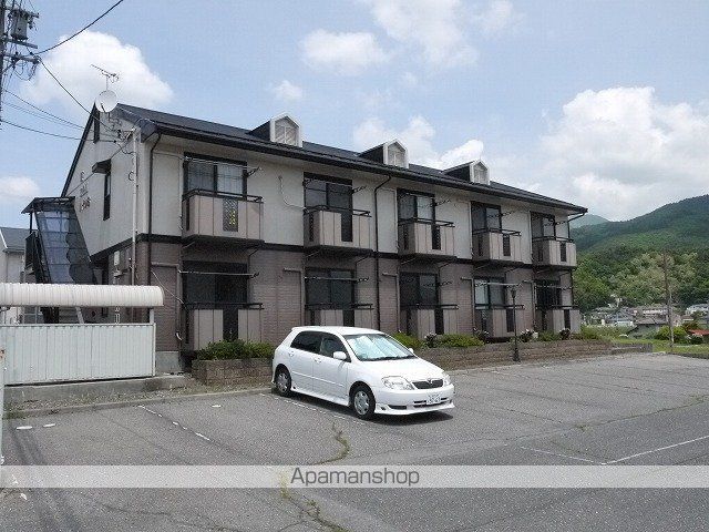原女鳥羽ハイツBの外観写真