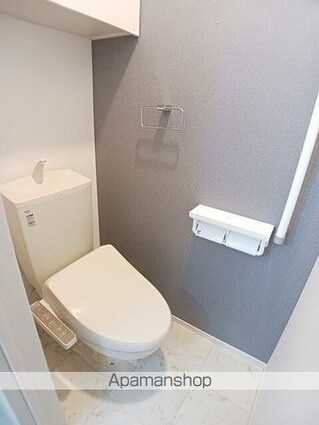 アイプレイス彦根Ⅱ[1LDK/44.7m2]のトイレ