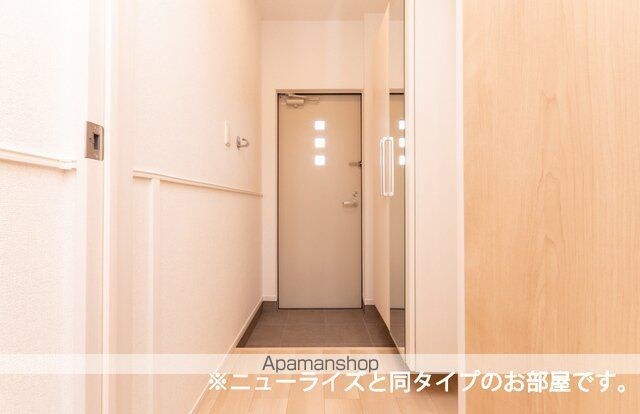 和歌山県岩出市山[1LDK/50.14m2]の玄関