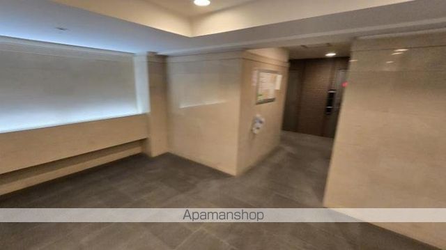 ミリオンガーデン世田谷砧[1LDK/44.4m2]のエントランス