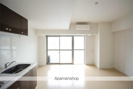 グリンヒル本郷元町[1LDK/44.14m2]のリビング・居間