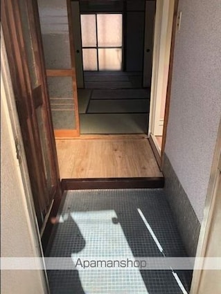 乙井マンション[2K/30.92m2]の玄関