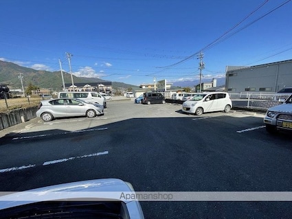 長野県飯田市北方[1K/31m2]の駐車場3