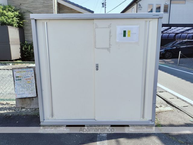 ホワイティ沙羅C棟の外観写真