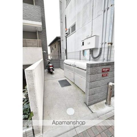 PARK SQUARE国府台の玄関写真