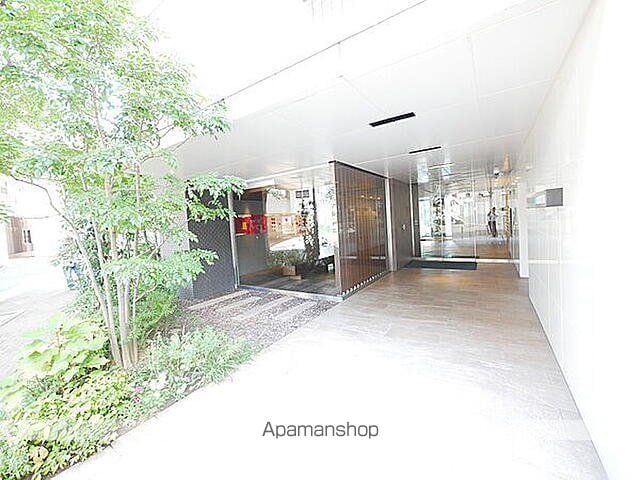 エンクレスト天神AVANTの玄関写真