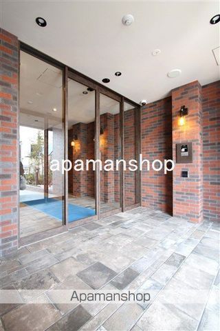 レオンコンフォートNAMBANISHI IIIの玄関写真