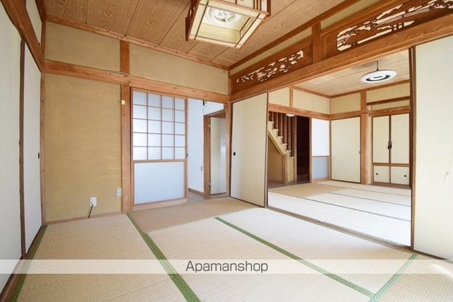 呉線 矢野駅 徒歩100分 2階建 築48年の内装写真
