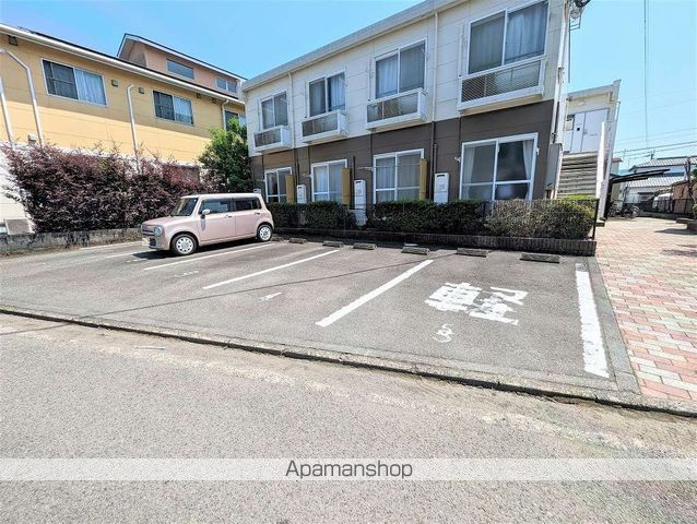 宮崎県宮崎市波島１丁目[1K/22.35m2]の駐車場