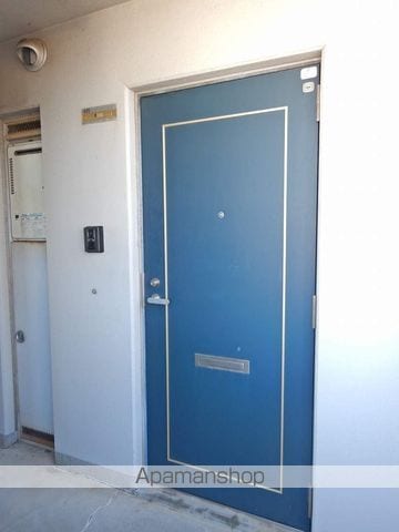 プレジデント吉野本町の玄関写真