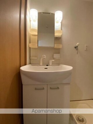 グロリアス[1LDK/41.79m2]の洗面所