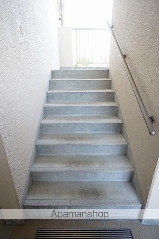 エクランの外観写真