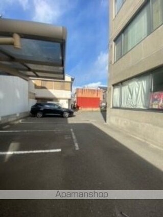 和歌山県和歌山市山吹丁[事務所/26.24m2]の駐車場