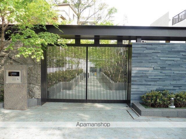 ザ・パークハウス二子玉川ガーデン[2LDK/71.44m2]の外観2