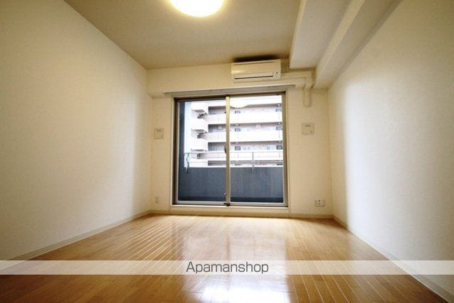 プラウドフラット新大阪の内装写真