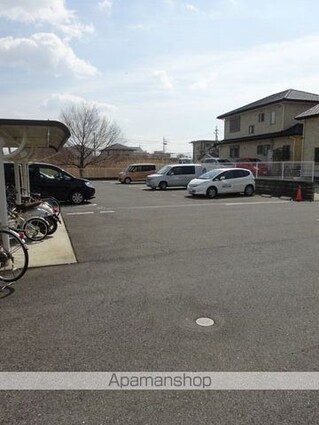 和歌山県和歌山市木ノ本[2DK/44.82m2]の駐車場3