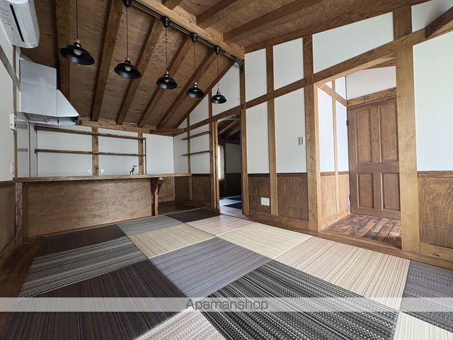 浜松市中央区 1階建 築1年の内装写真