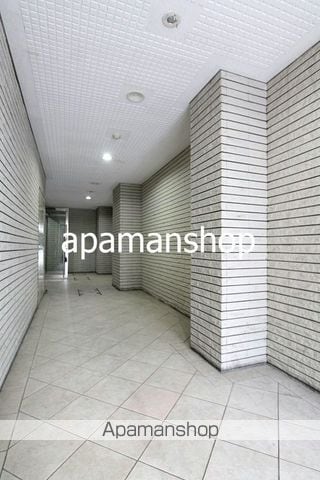 DWELL心斎橋の玄関写真