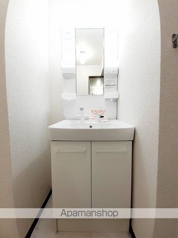 クレイドルの内装写真