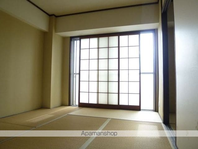 愛宕山ハイリビングの内装写真