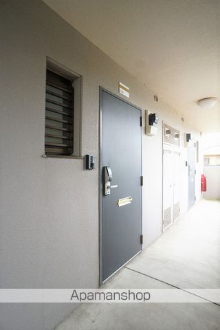 マンションアトランティスIの玄関写真