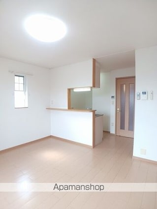 クリスタルコート[1LDK/42.8m2]の内装