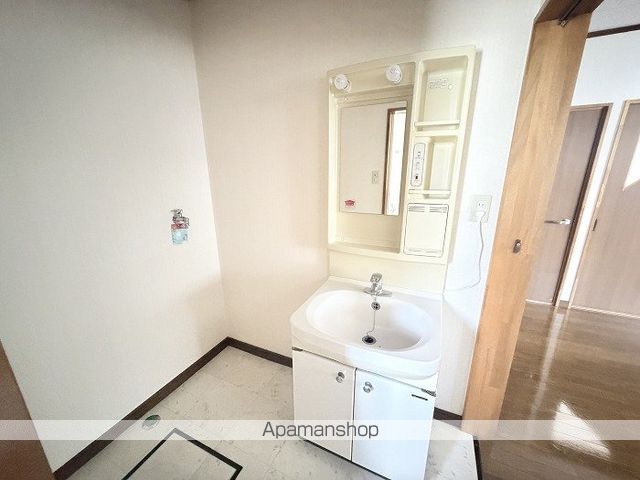 エミールハチマンの内装写真