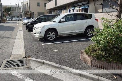 パークハイム[2DK/50.42m2]の駐車場