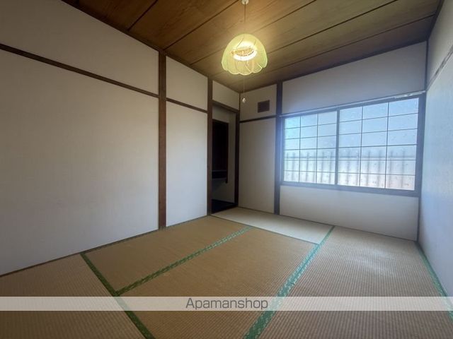 美原4丁目25番1棟3戸の内装写真
