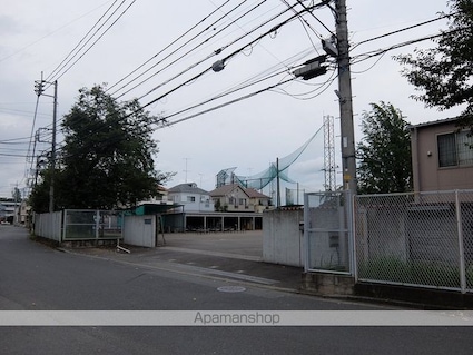 ウィスタリア・ガーデン　ＡＢ[1LDK/40.05m2]の周辺3