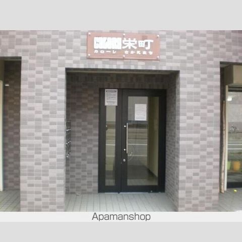 CALORE栄町の玄関写真