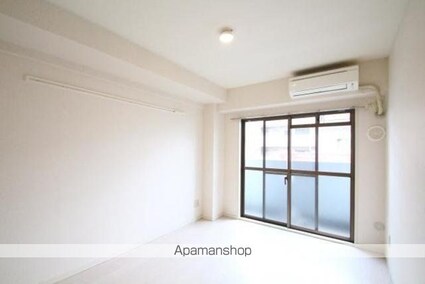 東京都三鷹市井口５丁目[3DK/52.8m2]のリビング・居間