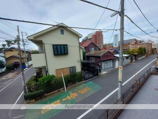 【新宿区中落合のマンションの写真】