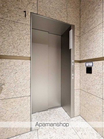 TOFROM YAESU Residenceの外観写真