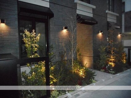 ＬＡＰｉＳ　ＣＯＵＲＴ　ＹＯＴＳＵＹＡ[1K/25.03m2]のエントランス1