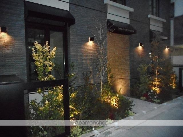 ＬＡＰｉＳ　ＣＯＵＲＴ　ＹＯＴＳＵＹＡ[1K/25.03m2]のエントランス1