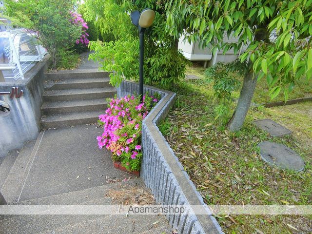ファミールA棟の玄関写真