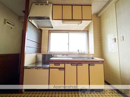 愛媛県松山市小坂５丁目[3DK/49.41m2]のキッチン