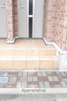 スティブル備後Ａ[1R/35.18m2]の玄関