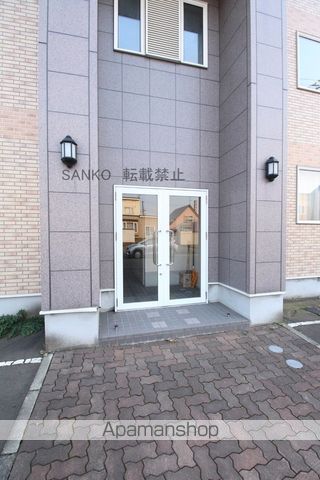 ラ・パークうえさかVIの玄関写真