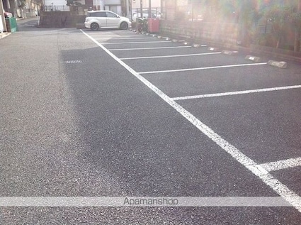 レオパレス渚[1K/19.87m2]の駐車場
