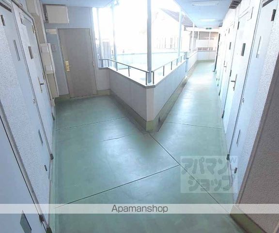 ノアーズアーク観月橋の玄関写真