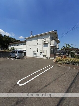 クラールエーリ[1LDK/46.28m2]の駐車場1