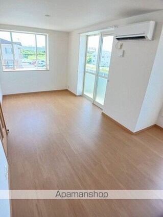 ビズ・コートＡ[2LDK/62.48m2]のリビング・居間