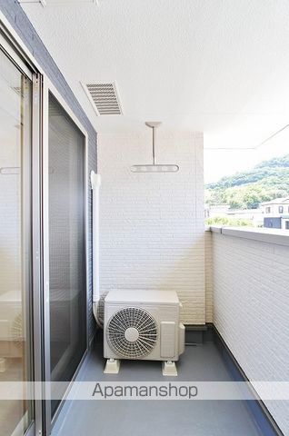 リンク Aの内装写真