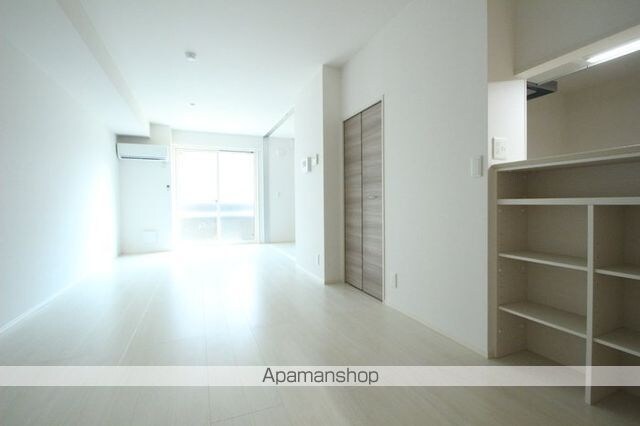 ＣＲＥＳＣＥＮＴＥ経堂（クレシェンテ）　壱番館[1LDK/49.56m2]のリビング・居間